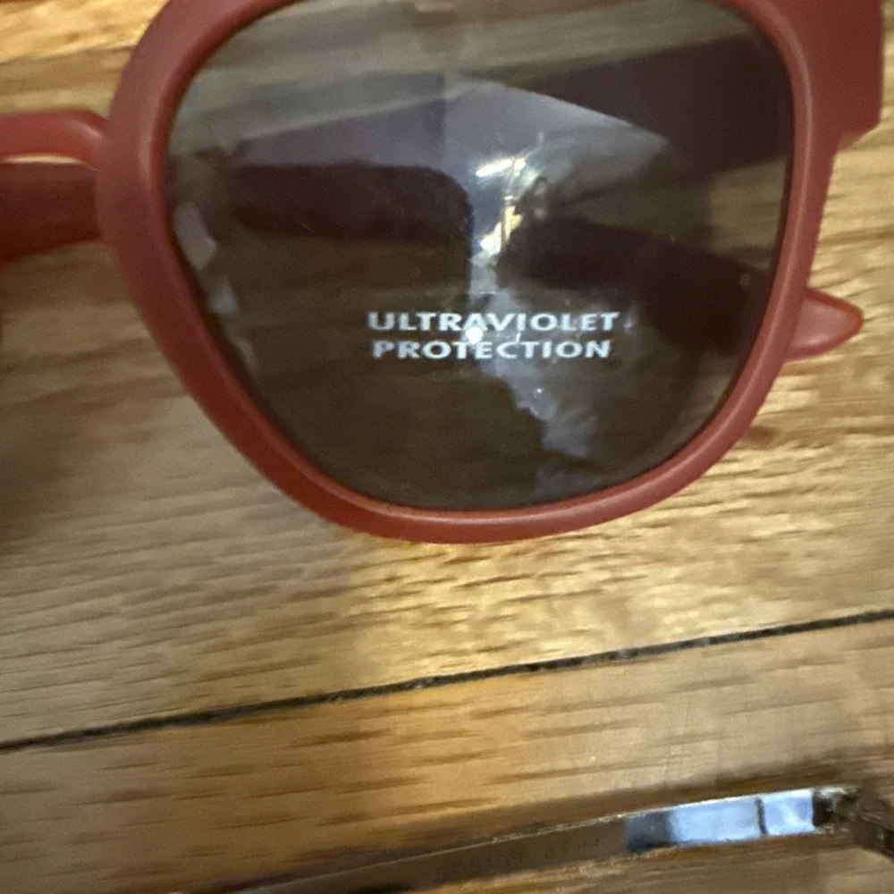 Sunglasses Lot 12 -NEW-Variety of Sunglasses: Resellers Dream! Men's/Women's HOT